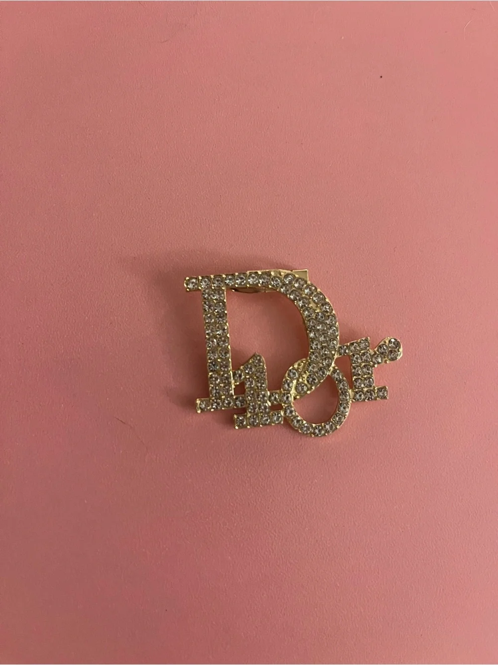 Crystal-Embellished Gold Letter Brooch - D Pin
